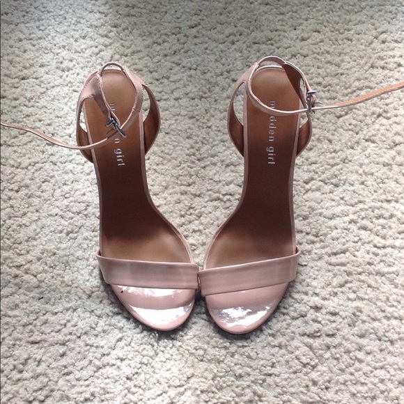 Steve Madden nude shoes - Picture 1 of 3